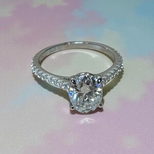 Dazzling Sterling Silver 925 oval‎ Moissanite Ring